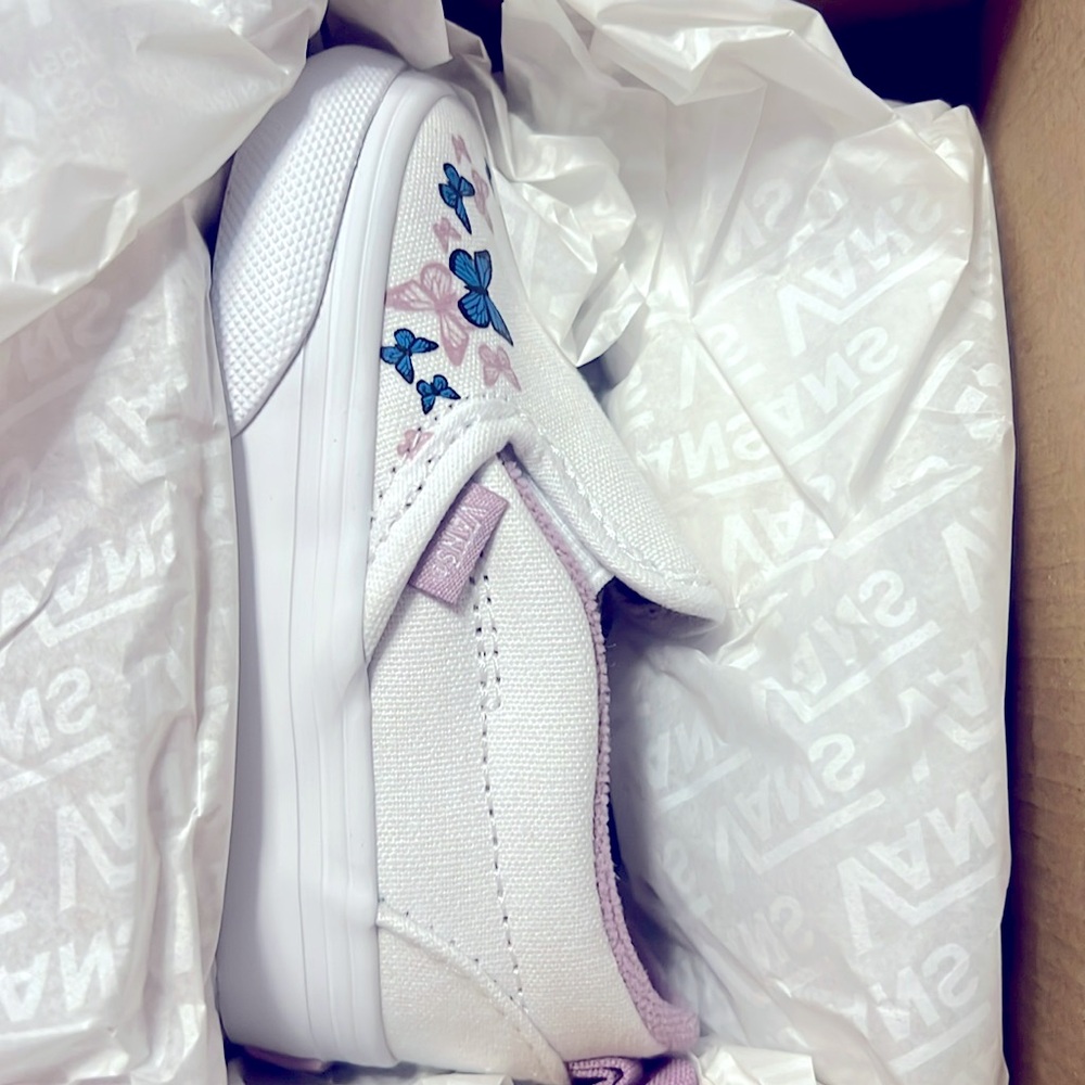 Butterfly toddler vans
